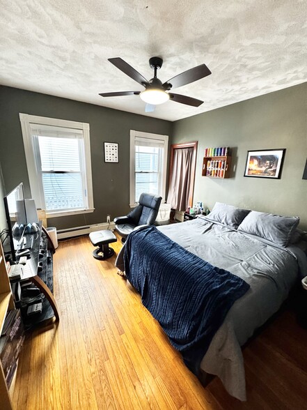 Building Photo - 12 Litchfield St