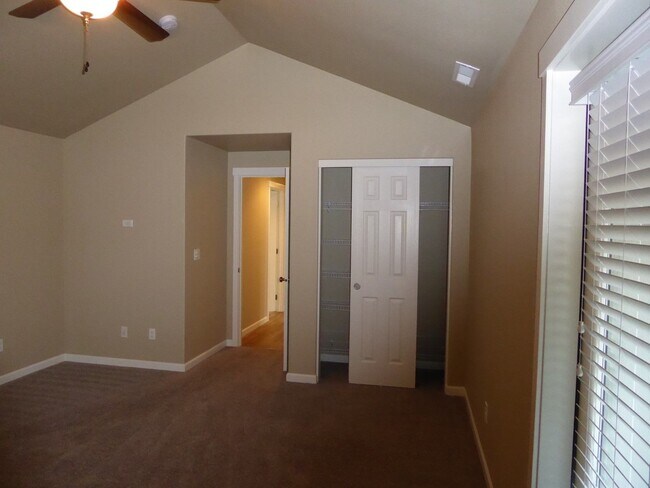 Building Photo - 21190 Capella Pl