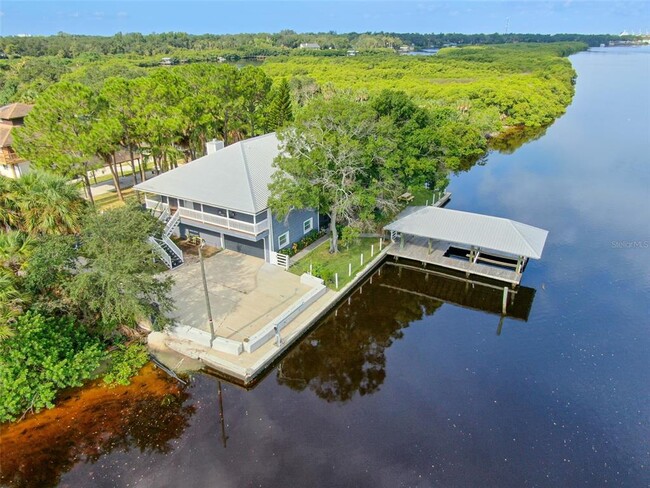 Building Photo - 9901 Bay Dr