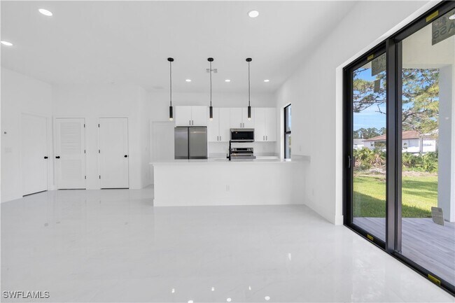 Building Photo - 2815 32nd St W