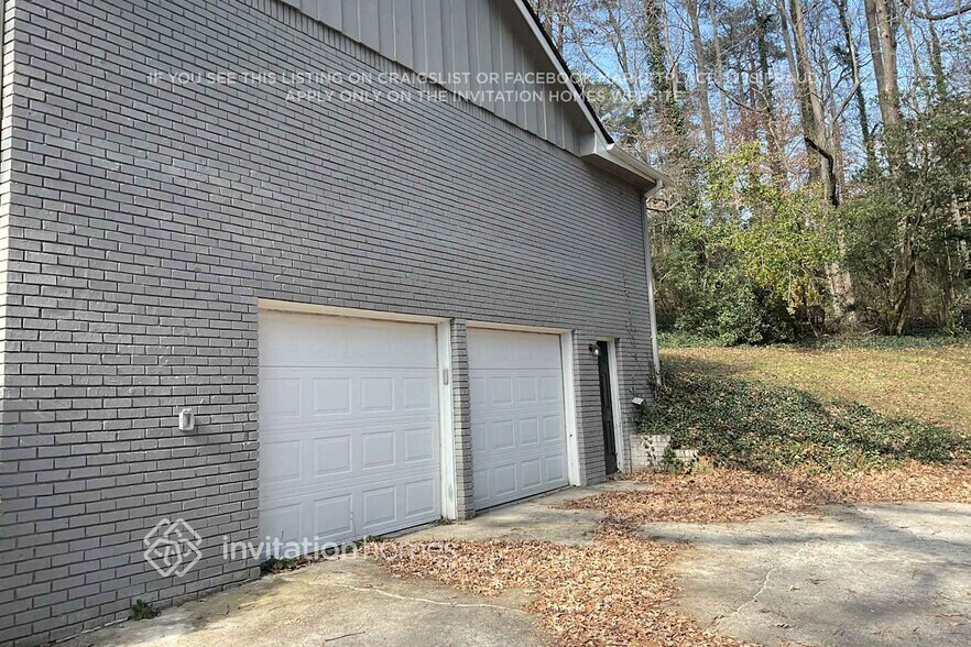 Building Photo - 460 Glendale Ct SW