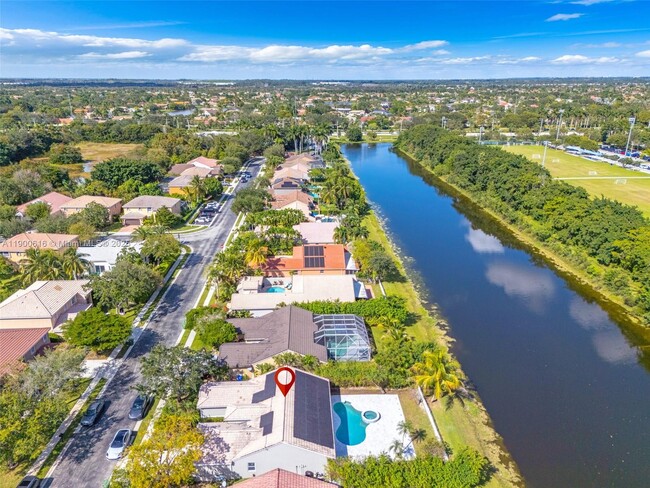 Building Photo - 425 SW 198th Terrace