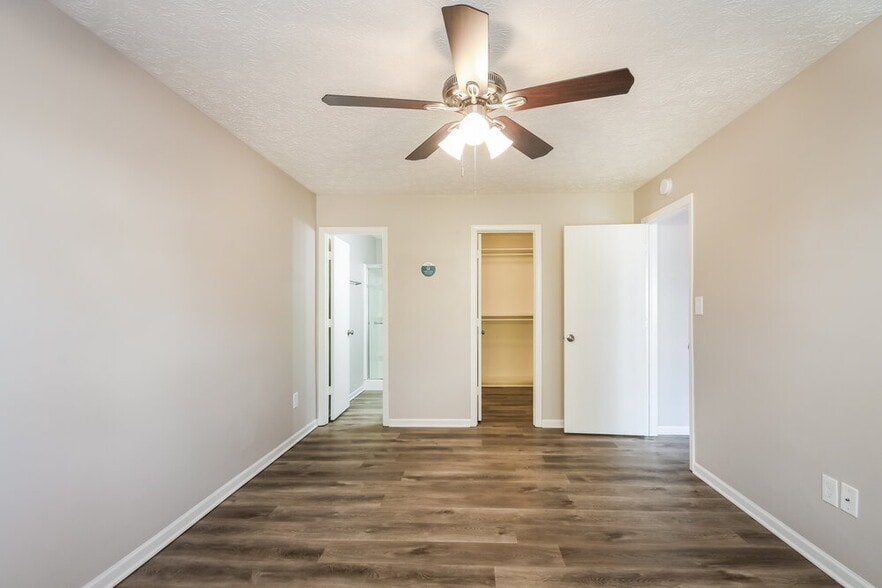 Building Photo - 1441 Cypress Dr