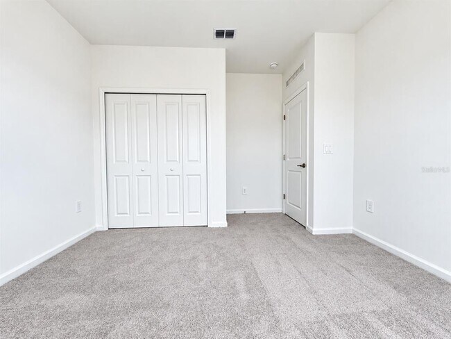 Building Photo - 5605 Ronin Dr