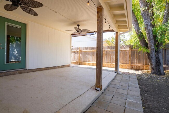 Building Photo - 5765 Palo Blanco Ln