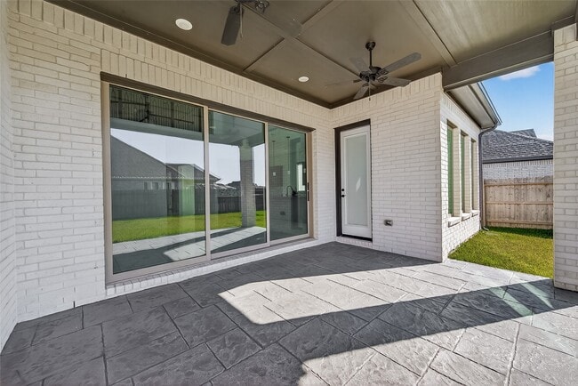 Building Photo - 506 Mandola Farms Dr