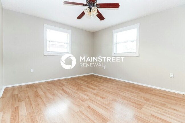 Building Photo - 3 Bedroom Pet-Friendly Home in New Port Richey, FL with Main Street Renewal