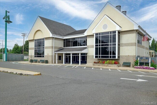Building Photo - 78 Violet Ave