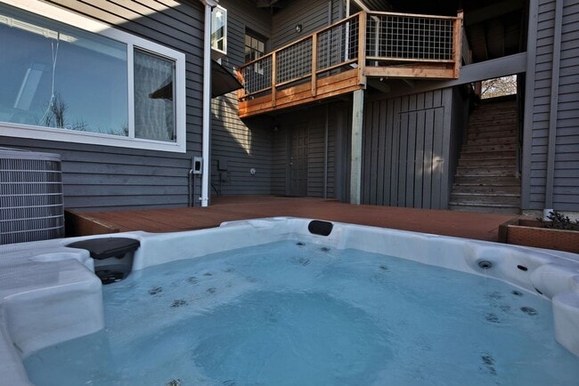 Building Photo - One Of A Kind Freeland Home with Two Seper...