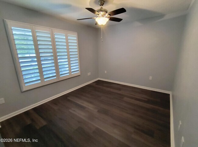 Building Photo - 1211 Sarahs Landing Dr