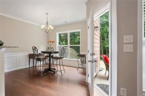 Building Photo - 5835 Weddington Dr