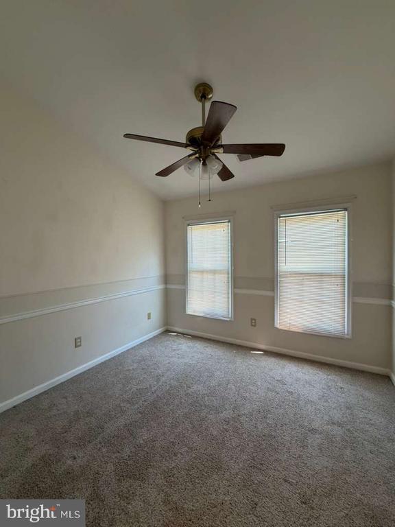 Building Photo - 6618 Thurlton Dr