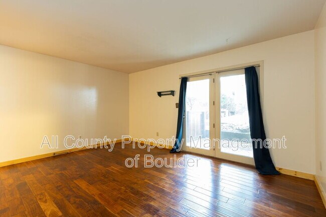 Building Photo - 1111 Maxwell Ave