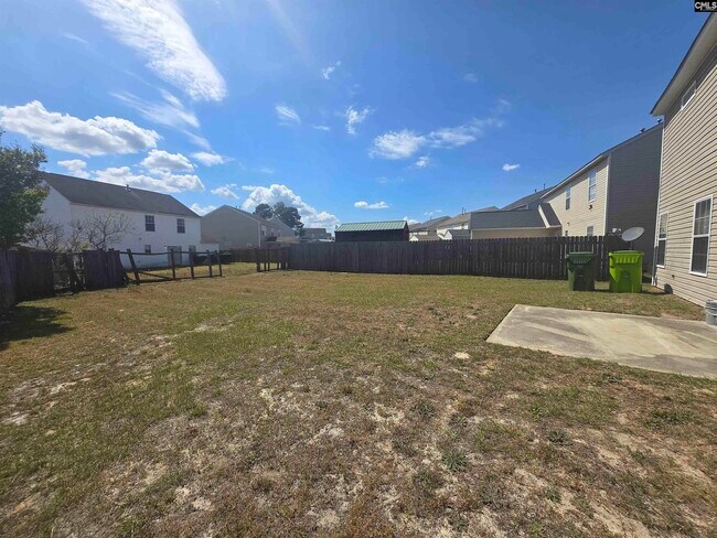 Building Photo - 132 Fox Grove Cir