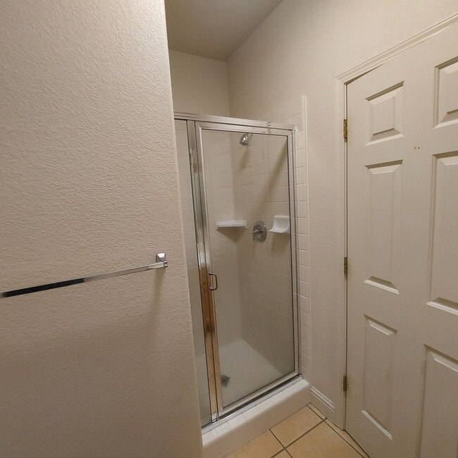 Building Photo - 2604 Javan Ln