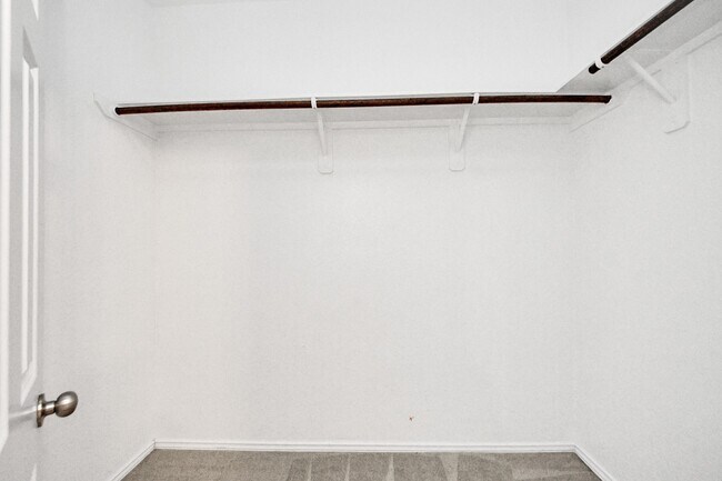 Building Photo - 25827 Kinship Ct