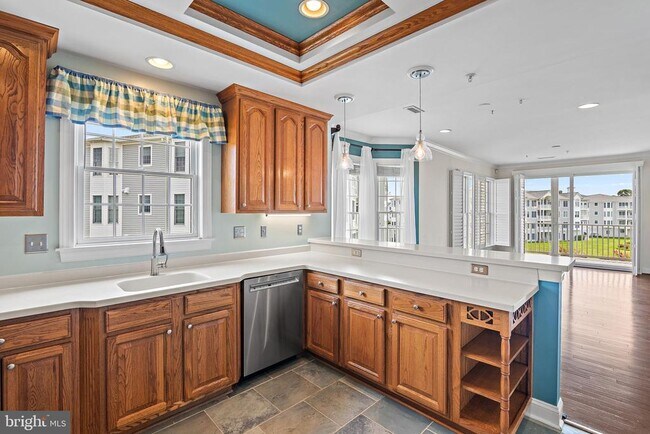 Building Photo - 4700 Water Park Dr