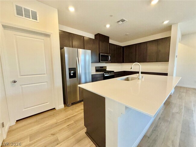 Building Photo - 728 Wild Highlands Ln