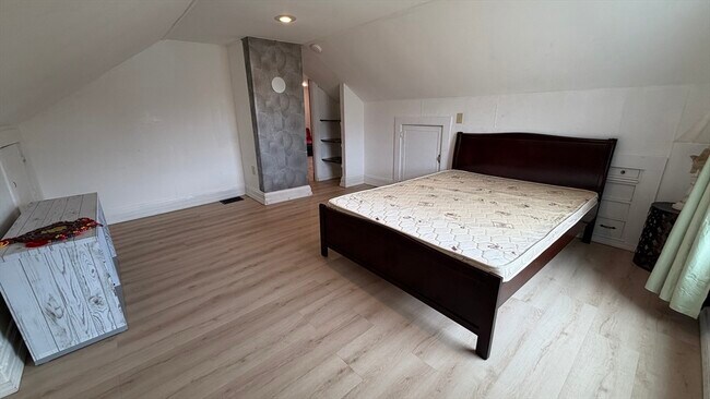 Building Photo - 25 Broadway