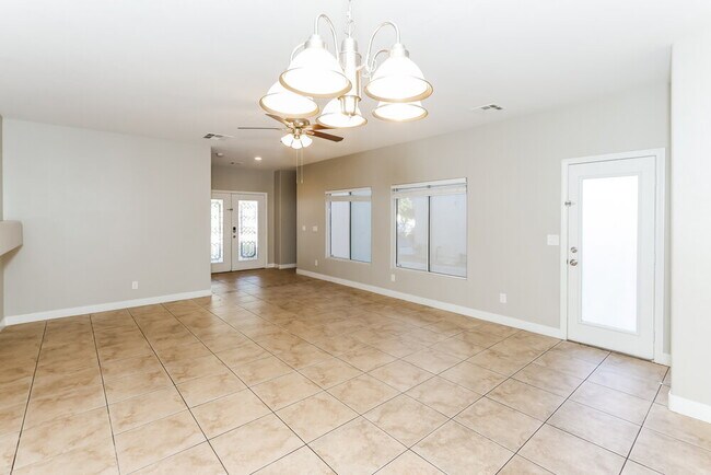 Building Photo - 8911 Deep Ridge Ct