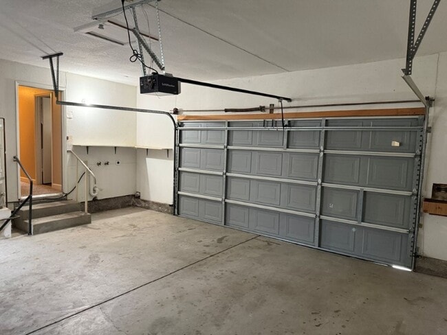 Building Photo - 2 Bedroom 2 Bath One Story Senior Community Vacaville *Star Rentals