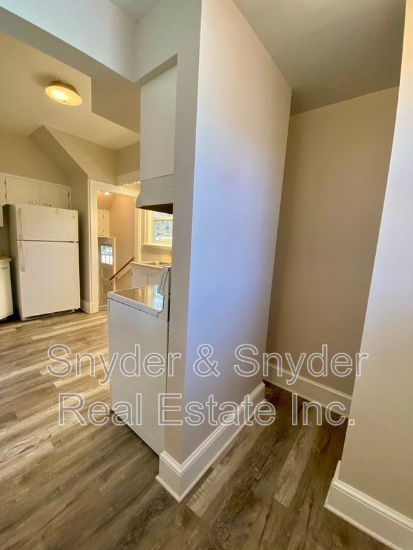 Building Photo - 623 Doris Ave