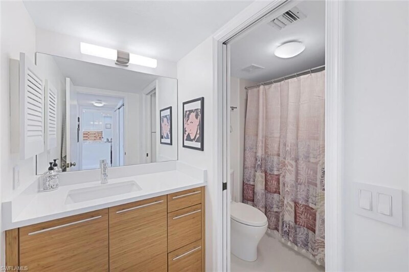 Building Photo - 991 N Barfield Dr