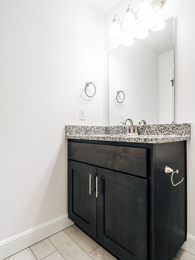 Building Photo - 2161 Wildflower Dr