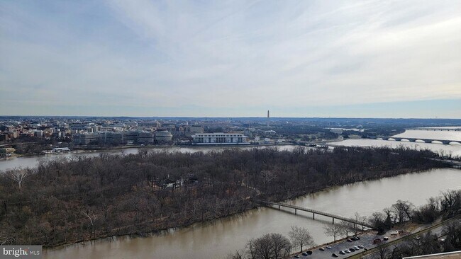 Building Photo - 1111 19th St N