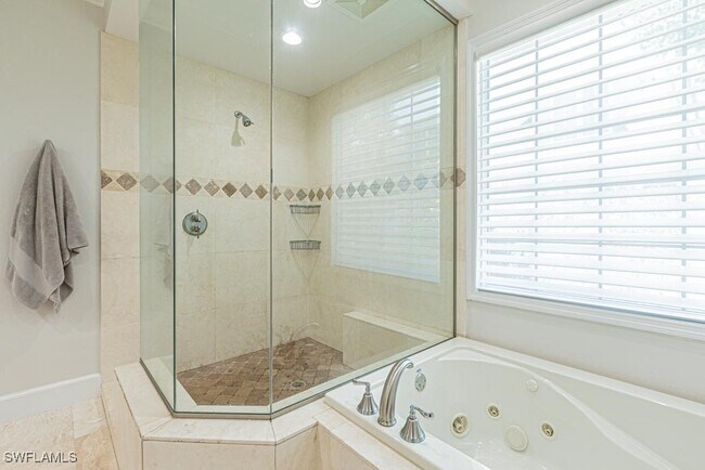 Building Photo - 3135 Fort Charles Dr