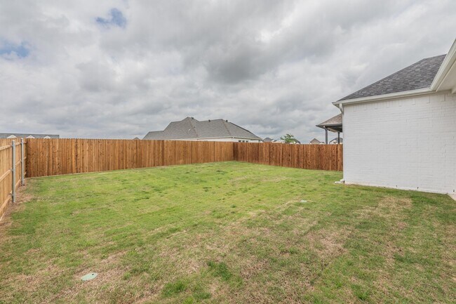 Building Photo - COMING SOON ALEDO ISD!!