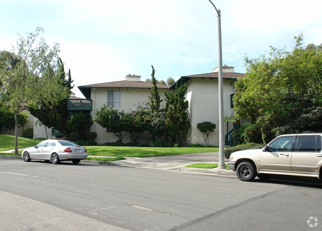 Building Photo - Westview Apartments