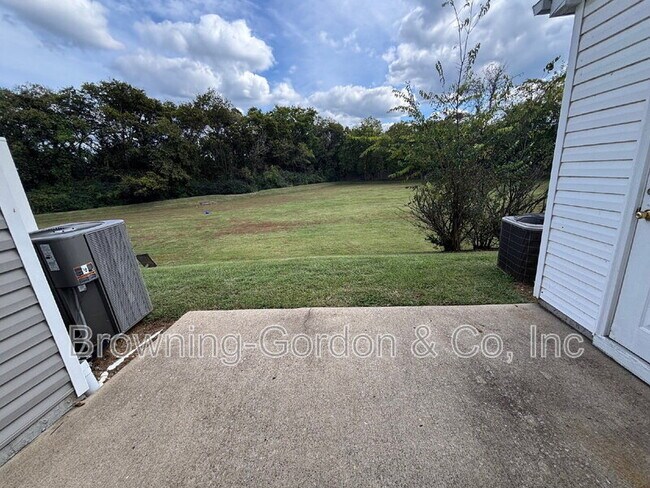 Building Photo - 3063 Harpeth Springs Dr