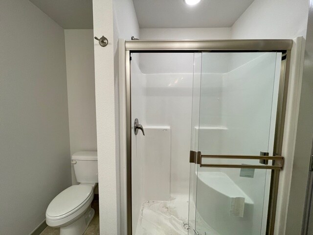 Building Photo - 3414 Glen Rd