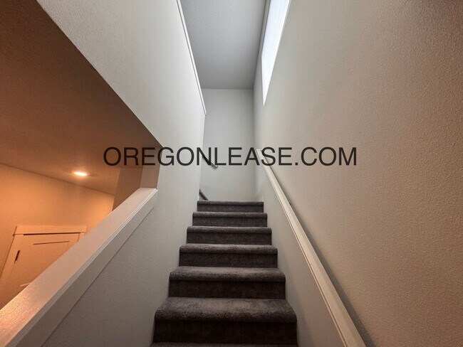 Building Photo - New Construction | 3 Bed, 2.5 Bath | 2,081...