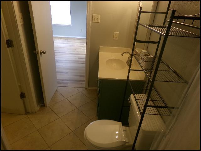 Building Photo - 1801 Mesquite Cir