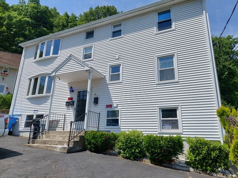Building Photo - 62 Briarwood Rd