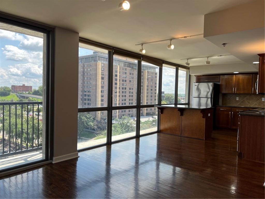 Building Photo - 600 Admiral Blvd