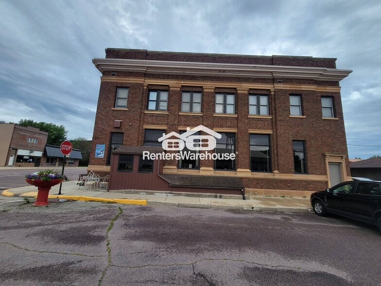 Primary Photo - 101 2nd Ave N