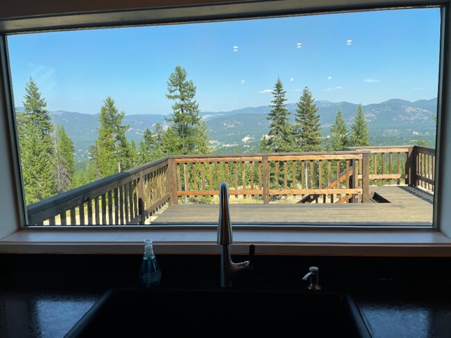 Building Photo - 1954 Panoramic View Dr