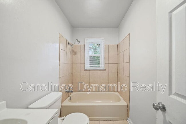 Building Photo - 2621 Druid Hls Wy
