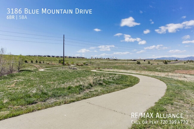 Building Photo - 3186 Blue Mountain Dr