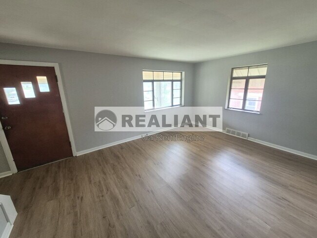 Building Photo - 501 Hallam Ave