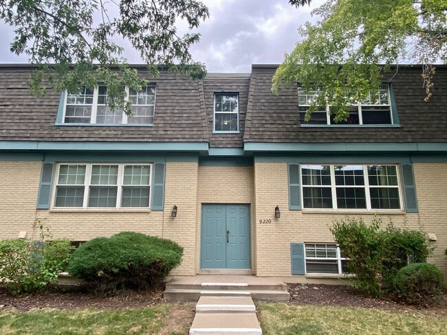 Primary Photo - 1 Bedroom/ 1 Bath with Easy access to I-25...