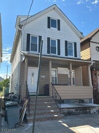 Building Photo - 28 Niles St