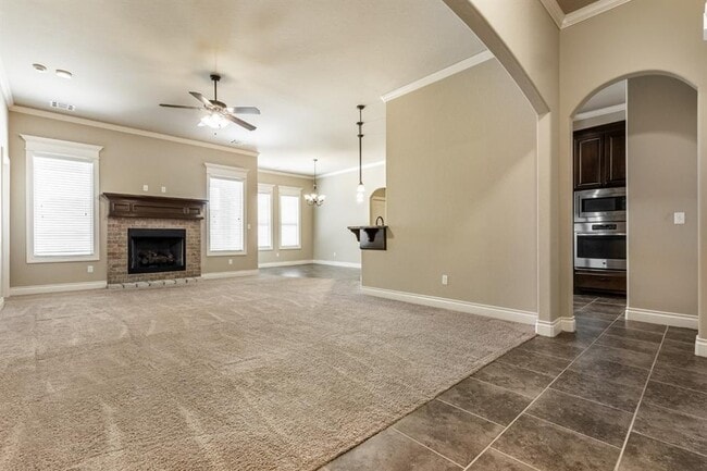 Building Photo - 4104 SE 38th St