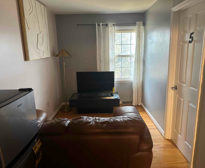 Building Photo - 18719 Northridge Dr