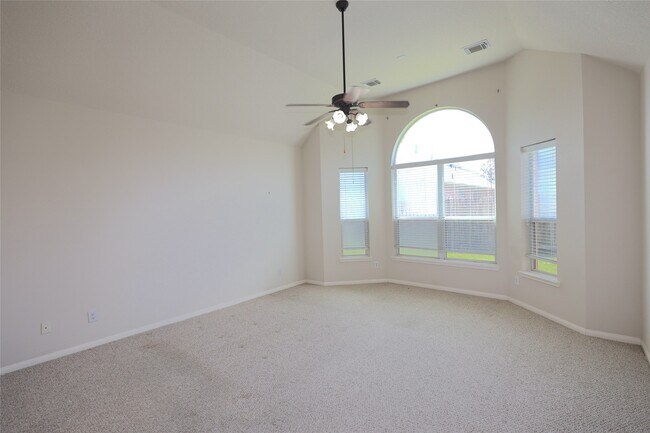 Building Photo - 4810 Zachary Ln