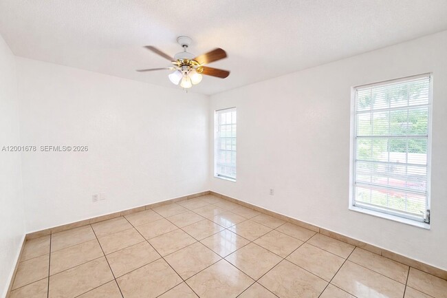 Building Photo - 1220 SW 78th Ave