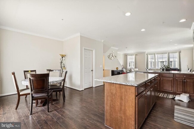 Building Photo - 14312 Potomac Heights Ln